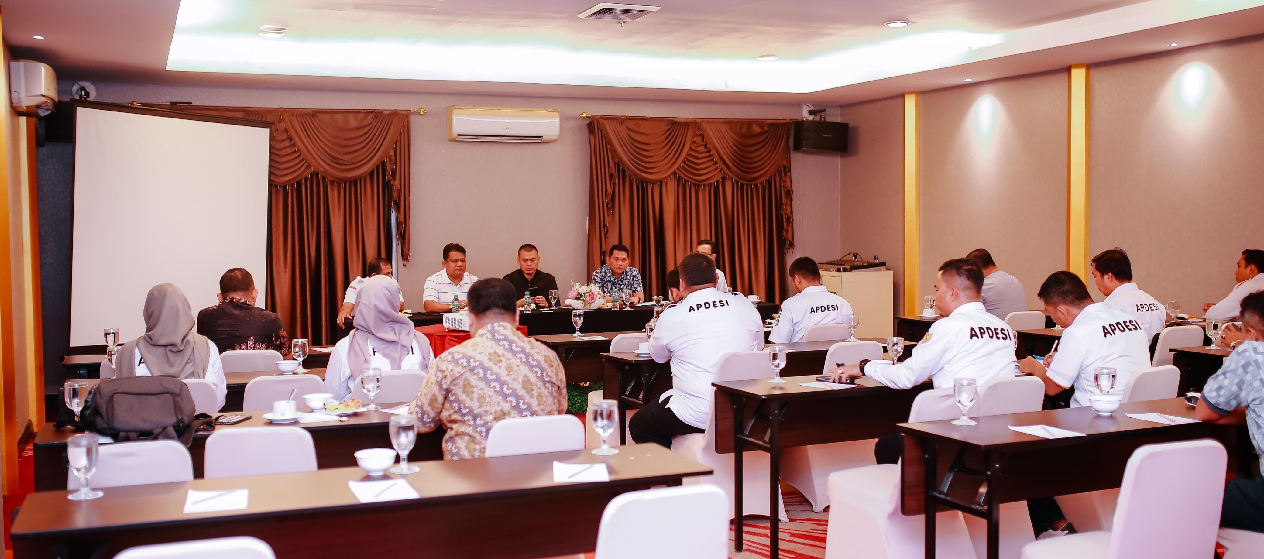 Ketua DPD APDESI Riau pimpin rapat persiapan Pelantikan