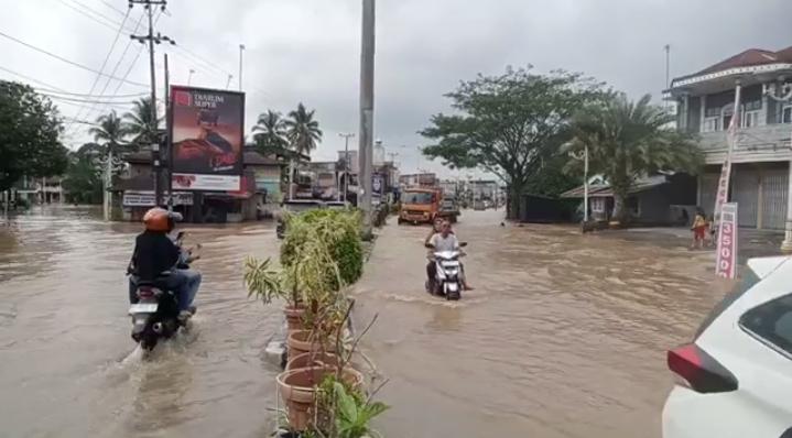 Kondisi Jalan Tuanku Tambusai Pasir Pengaraian
