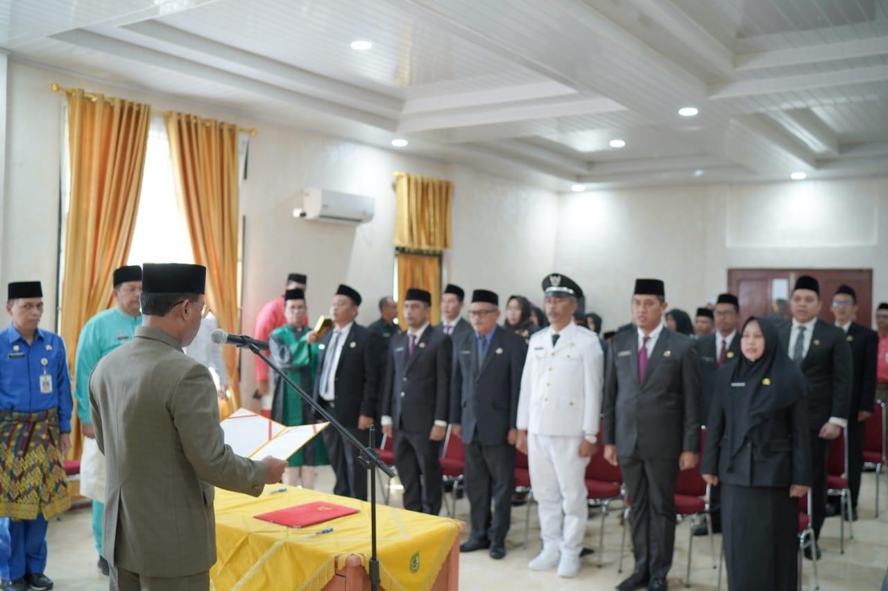 Sekda lantik pejabat di lingkungan Pemkab Rohil