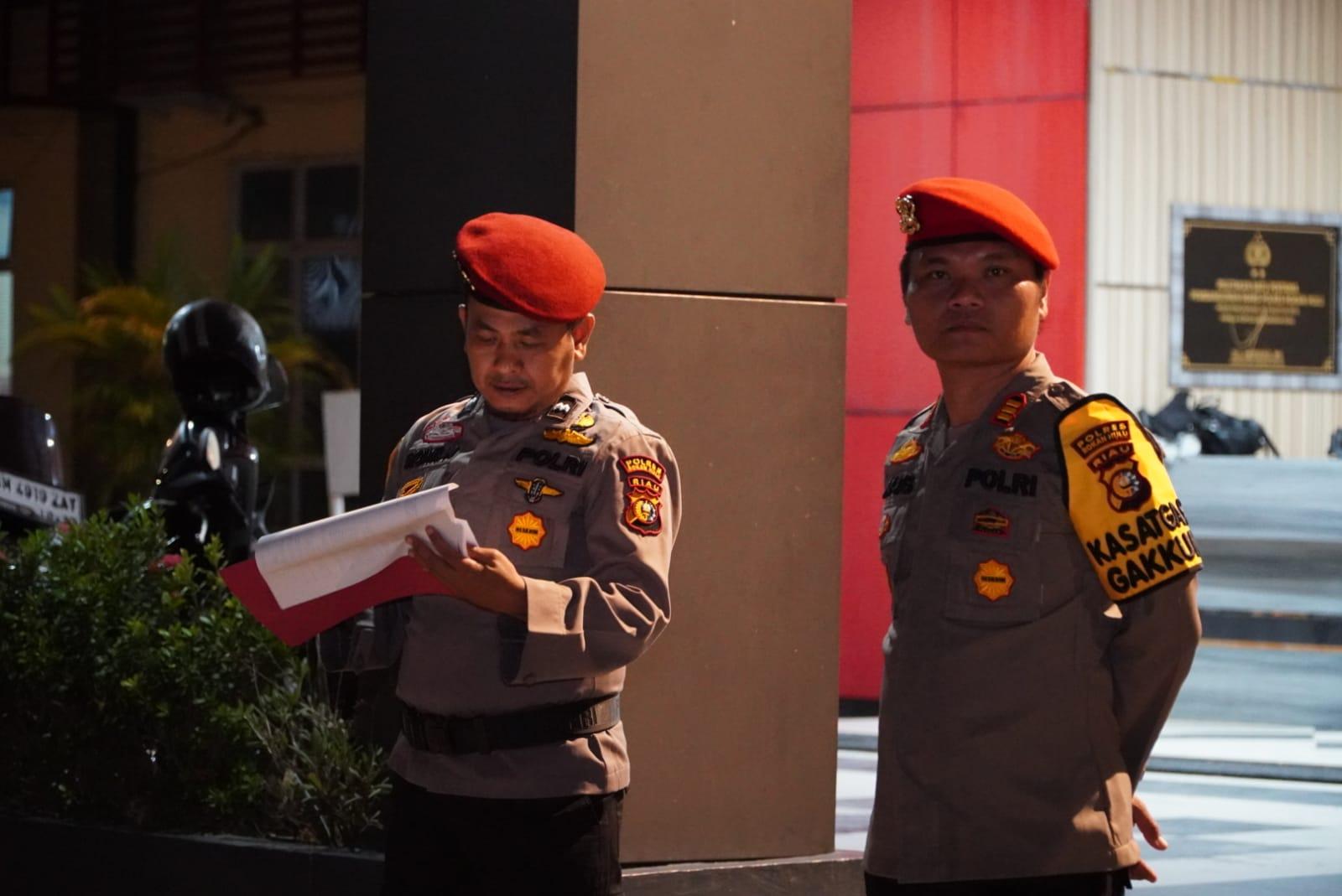 Kasat Reskrim Raja Kosmos di salah satu pusat kegiatan masyarakat