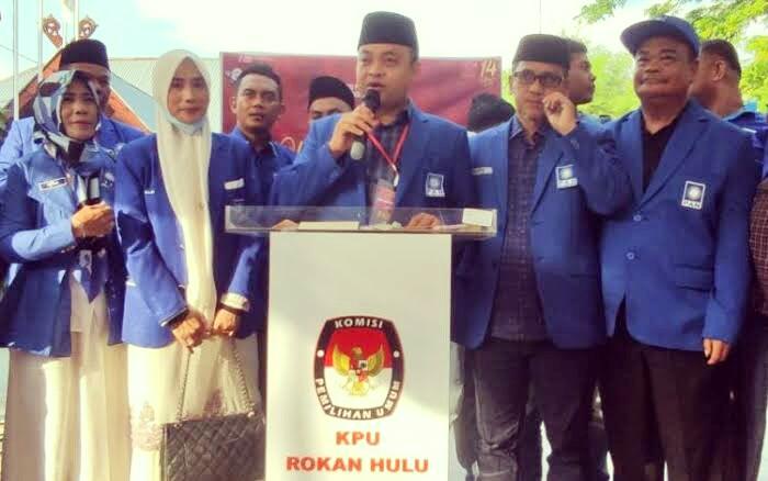 Ketua DPD PAN Rohul Andrizal