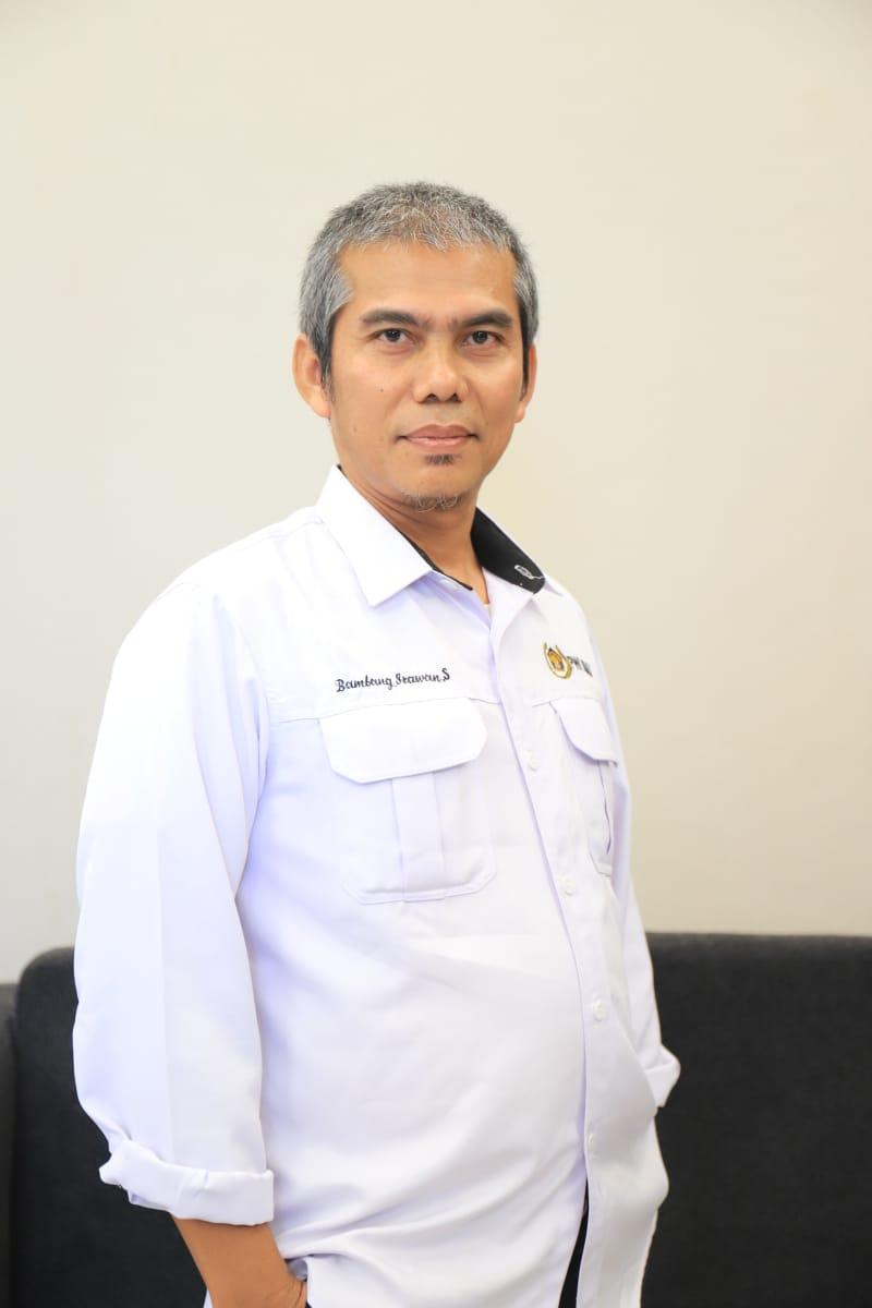 Ketua KLB PWI Riau Bambang