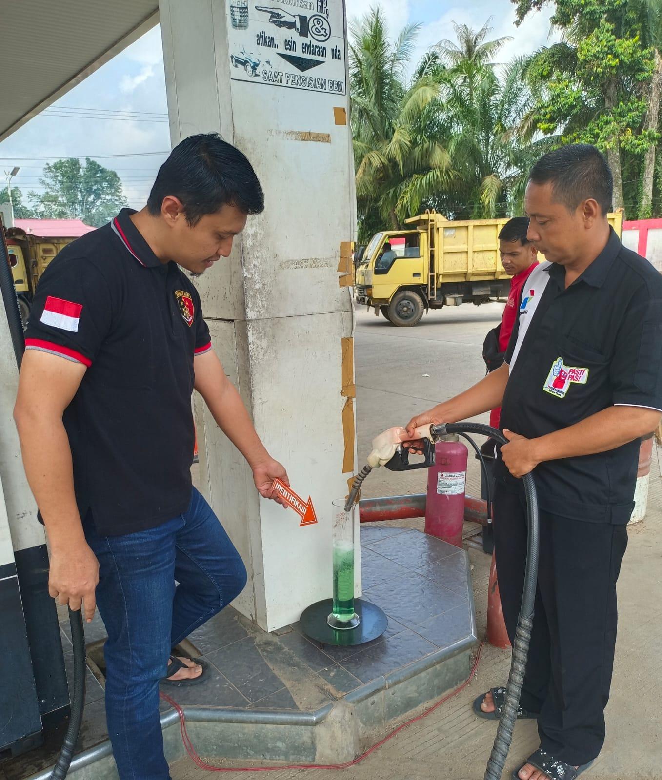 Pengecekan di salah satu SPBU di Rohul