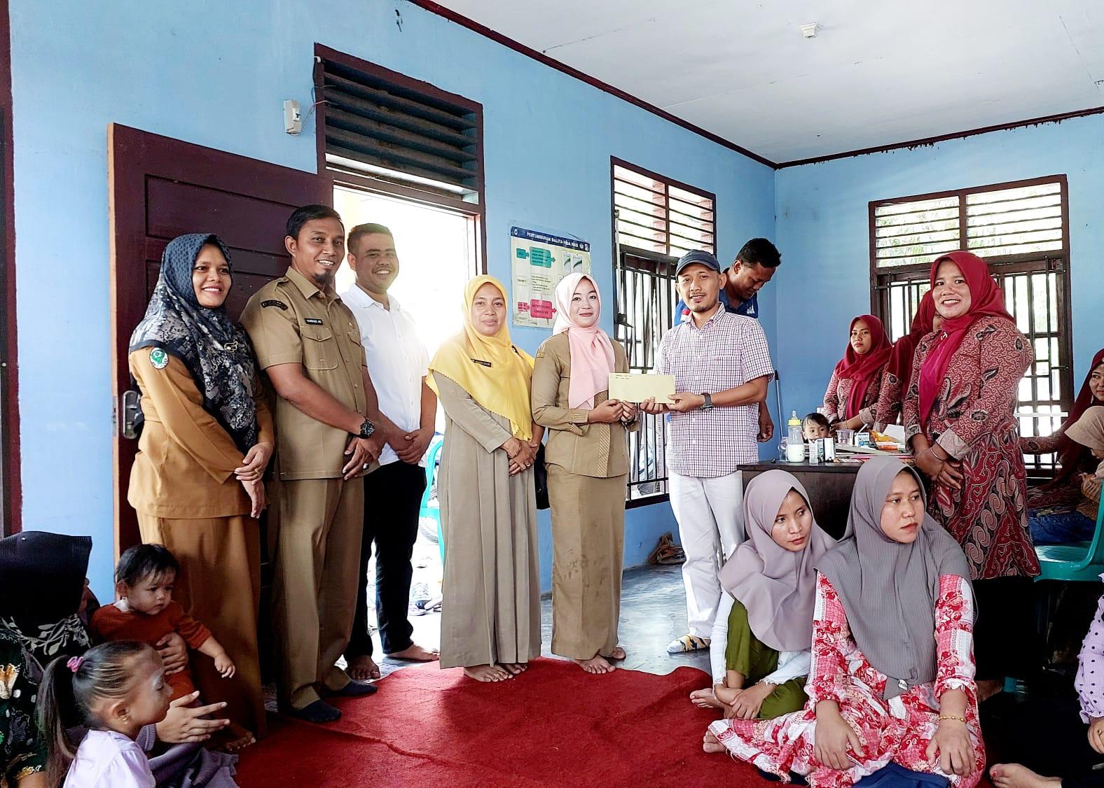 PT Ekadura Indonesia salurkan PMT kepada Posyandu