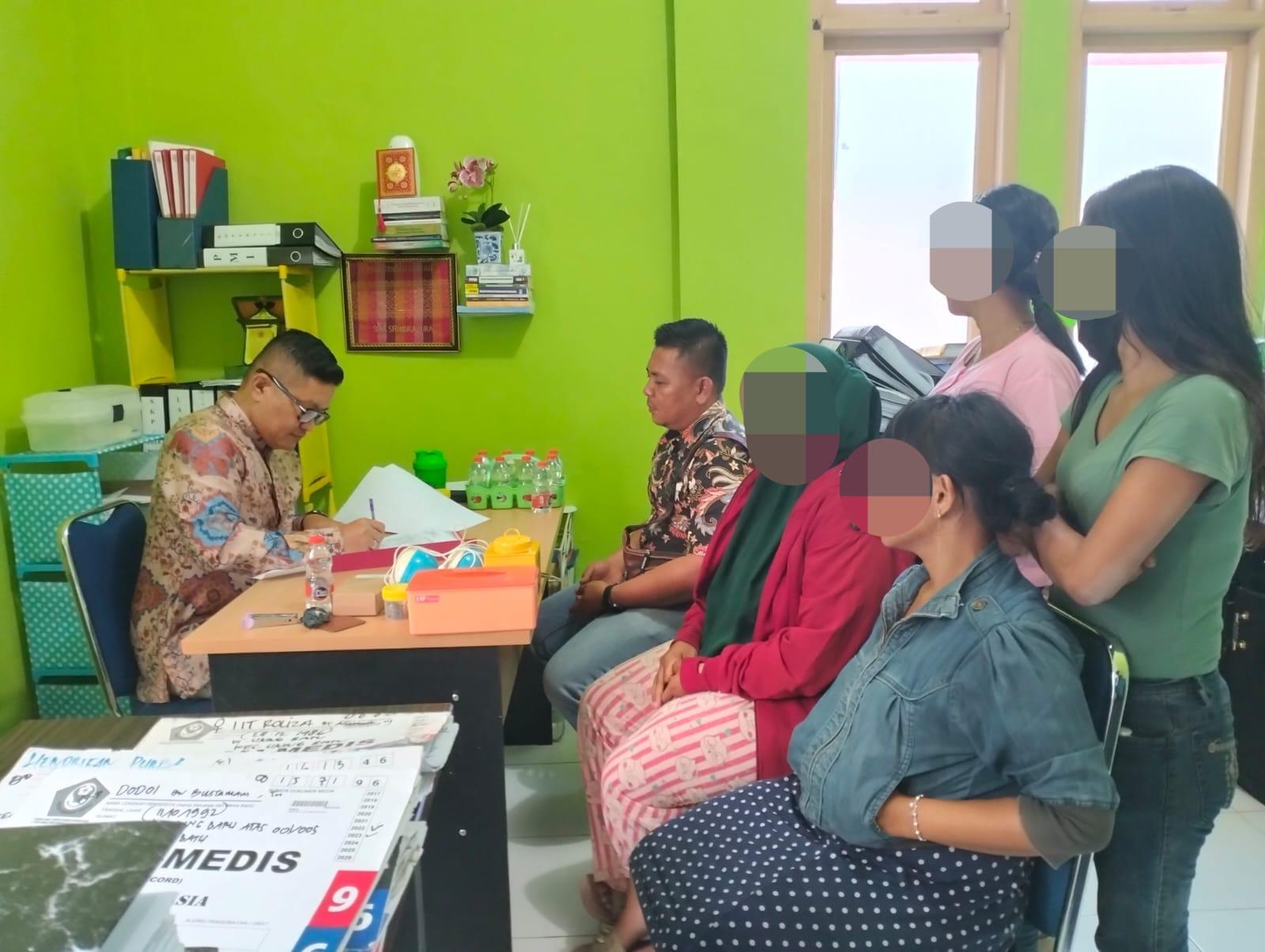 Proses Asesmen Medis terhadap 4 perempuan pemakai sabu-sabu