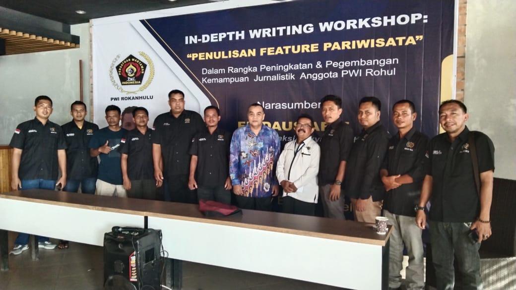 Pengurus PWI Rohul Foto Bersama Narasumber
