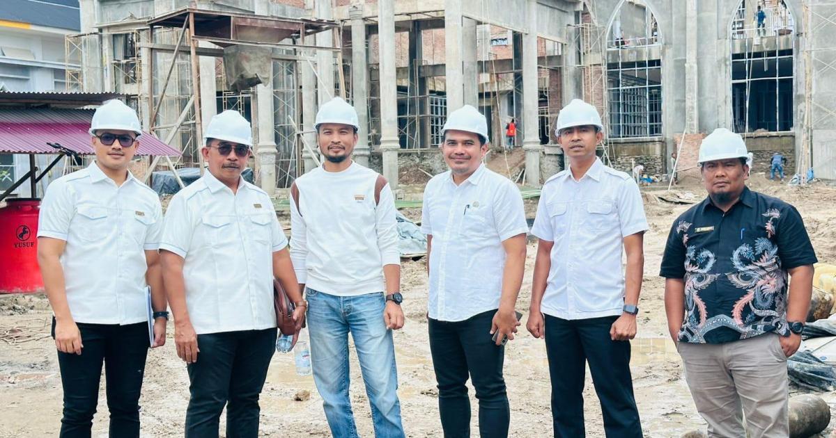 Dirut BPR Rohul Anggi Firmansyah bersama Dirut BPR Daerah lainnya