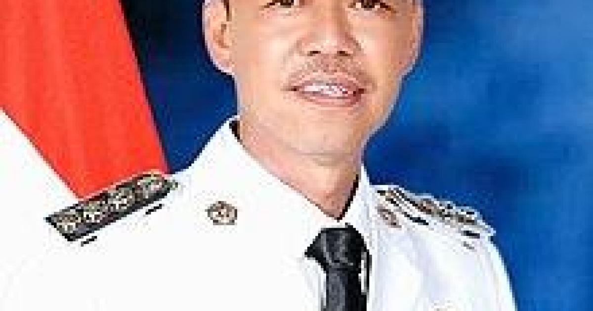 Bupati Rohil Afrizal Sintong