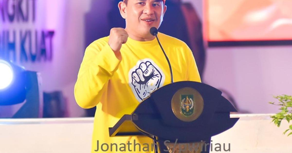 Ketua PWI Riau Zulmansyah Sekedang