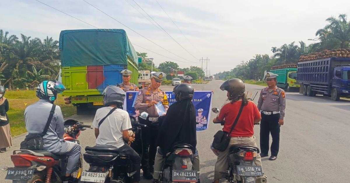 Kasat Lantas Polres Siak AKP Kaliman di lokasi Ops Zebra