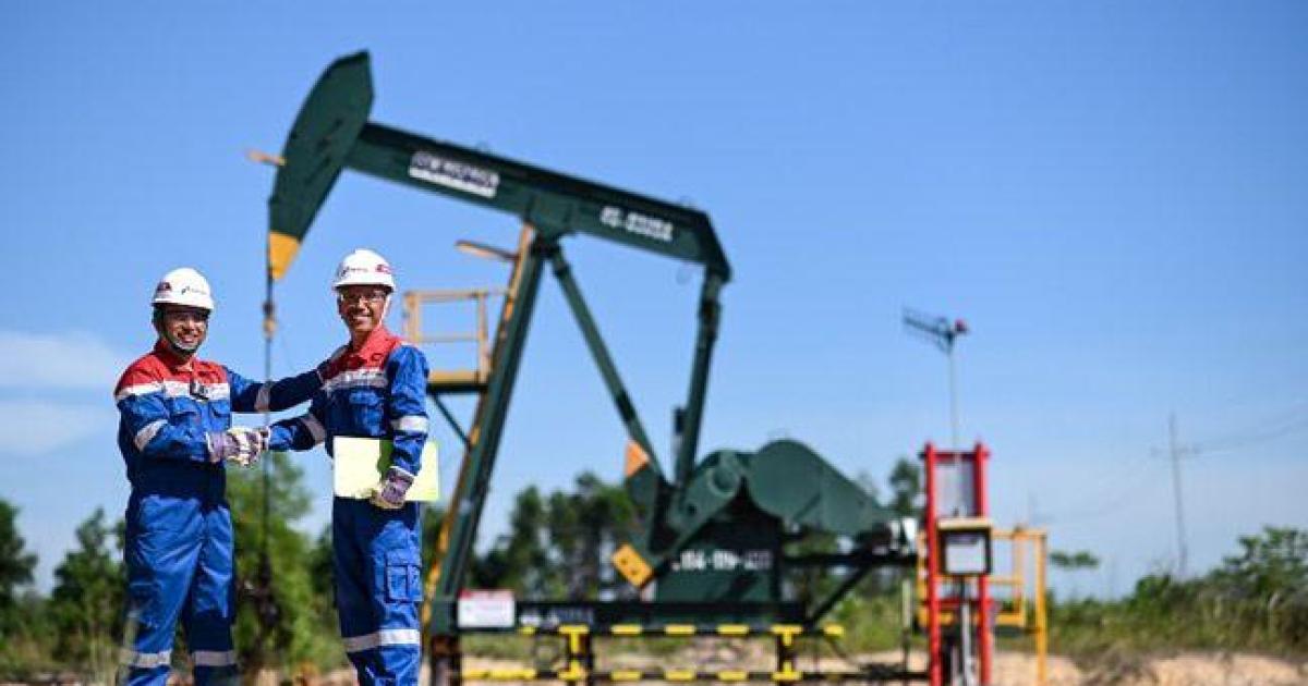 Aktivitas pekerja PHR di salah satu sumur minyak WK Rokan