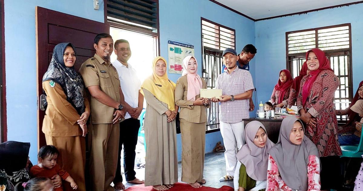 PT Ekadura Indonesia salurkan PMT kepada Posyandu