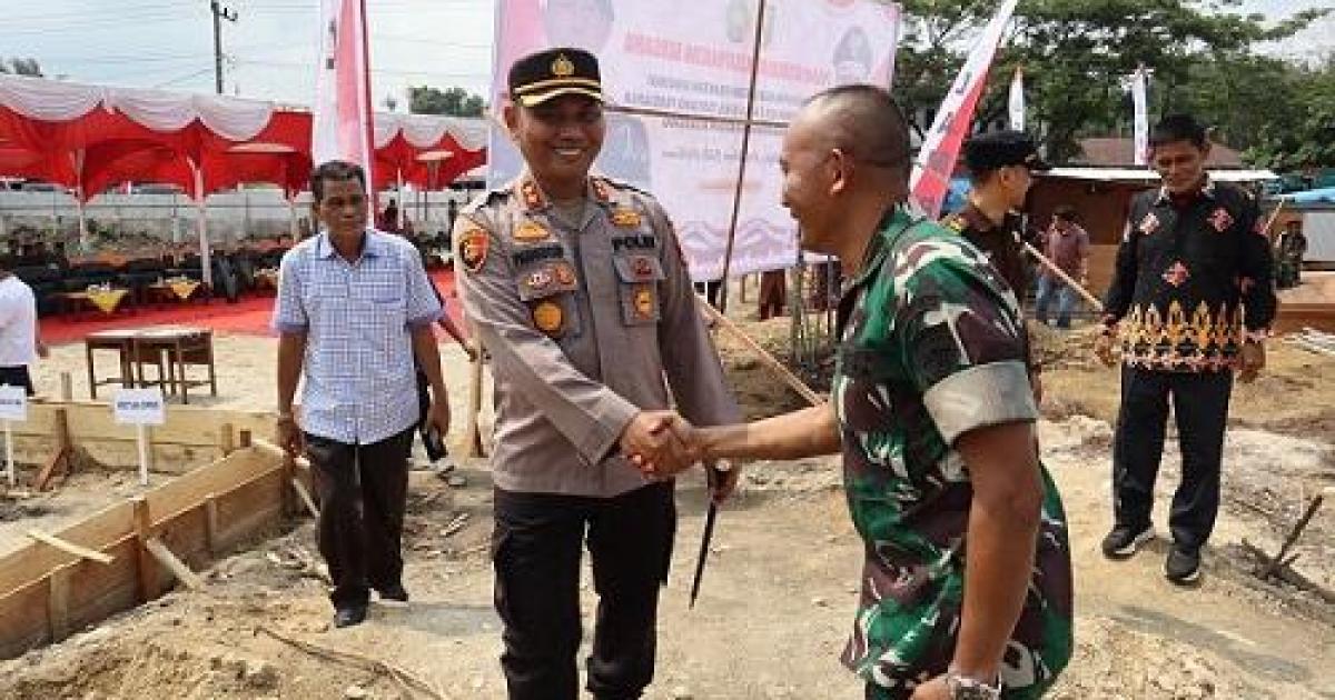 AKBP Pangucap saat menghadiri peletakan batu pertama Makodim Kuansing