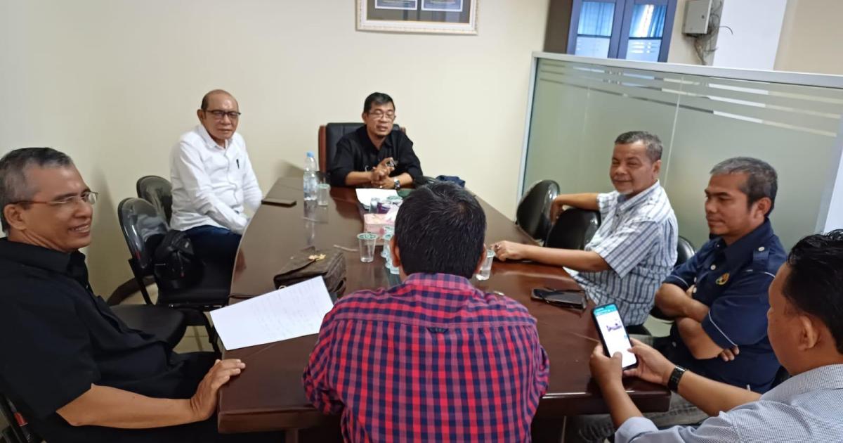 Raoat pembentukan panitia KLB PWI Riau