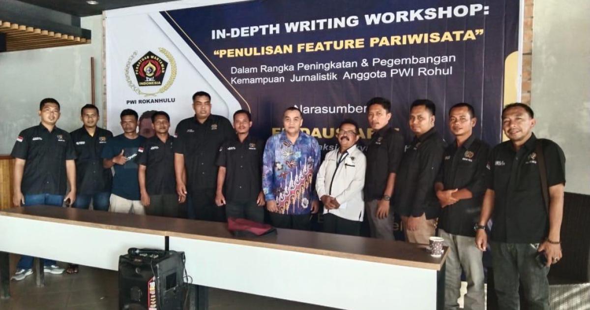 Pengurus PWI Rohul Foto Bersama Narasumber