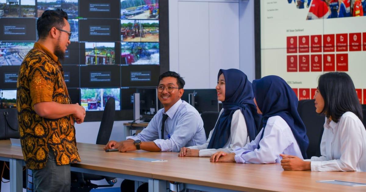 Putra-Putri Riau pada Program Magang Kerja di PHR