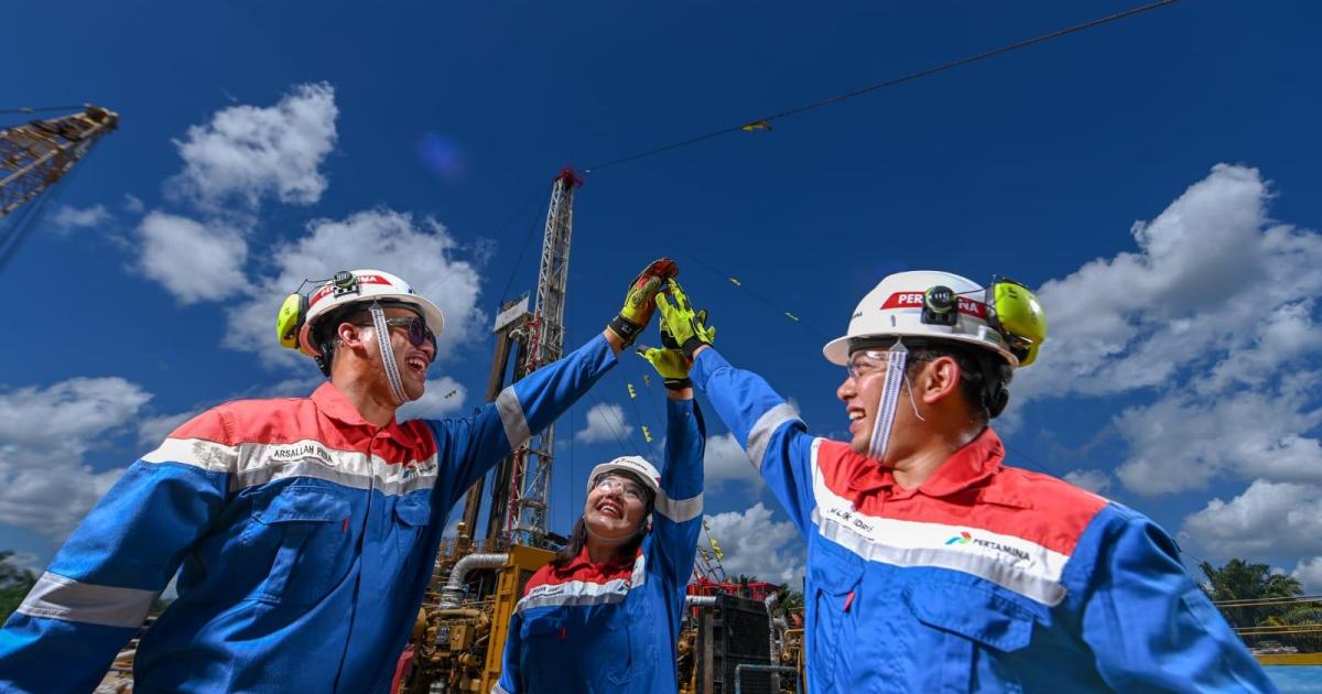 Para pekerja PT PHR melaksanakan aktivitasnya dalam mendukung ketahanan energi nasional dari WK Rokan.