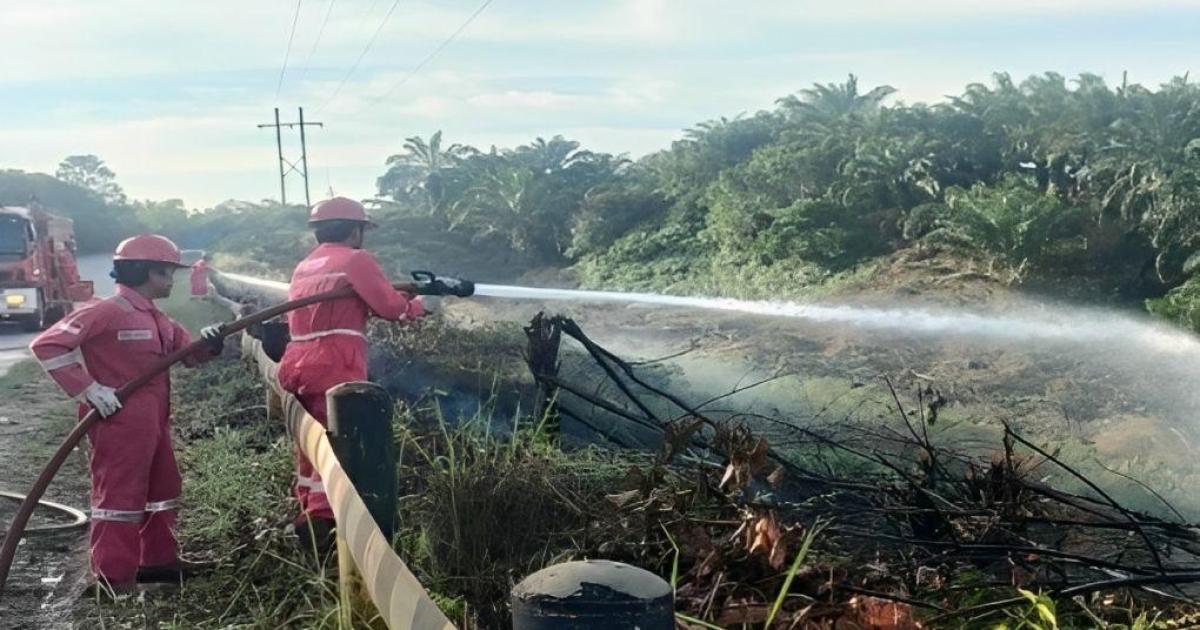 Tim Fire & Emergency Respons Team PHR saat diterjunkan guna memadamkan Karhutla di Riau.