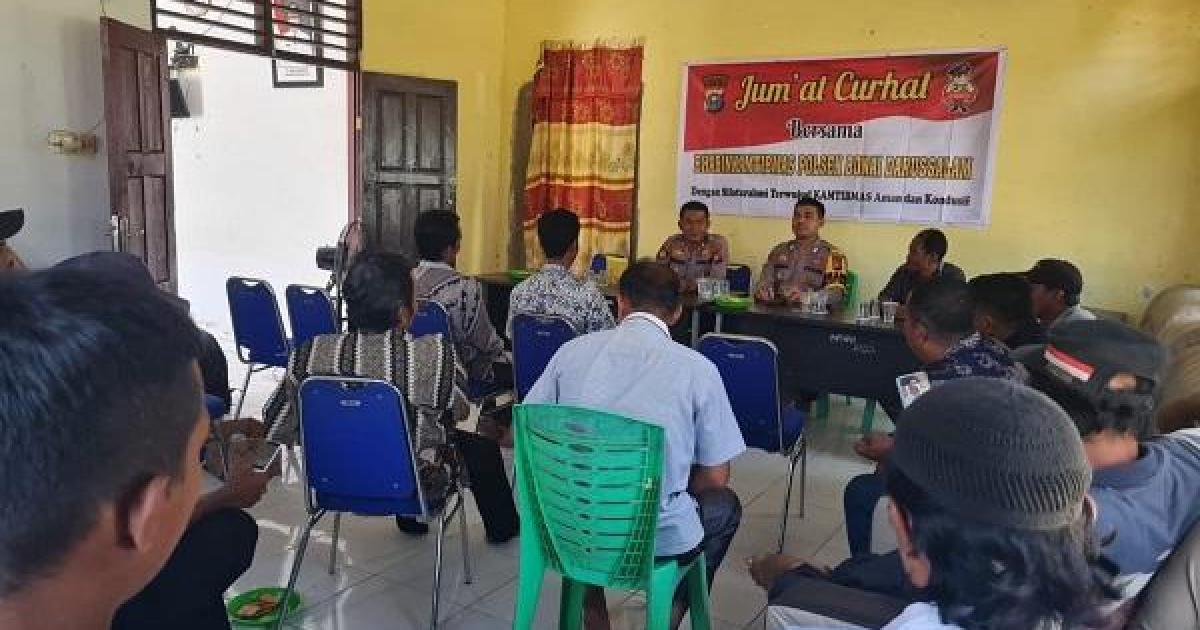 Warga Bonai Darusslam saat kegiatan Jumat Curhat
